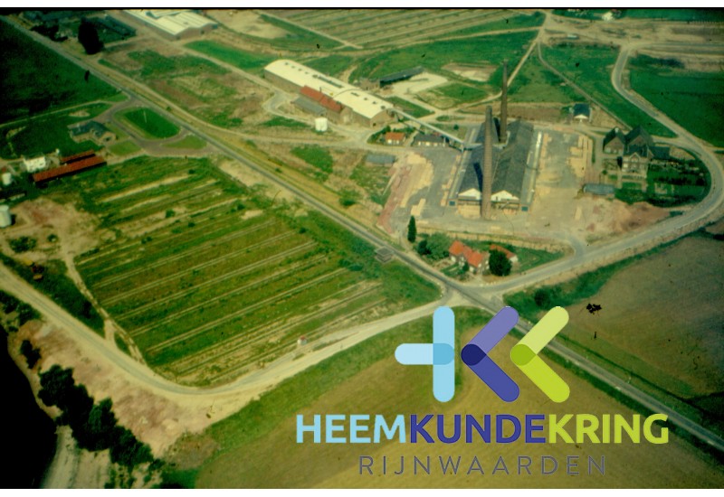 Luchtfoto Oven A T&A Spijk Coll.G.B.Janssen
